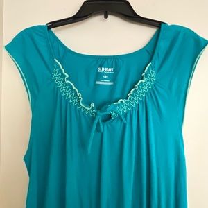 Old Navy short sleeve dress.